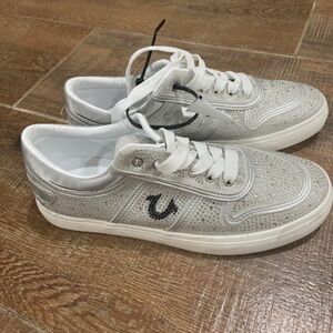 True Religion Esparanza Classic White silver Sneakers women 8 NWT